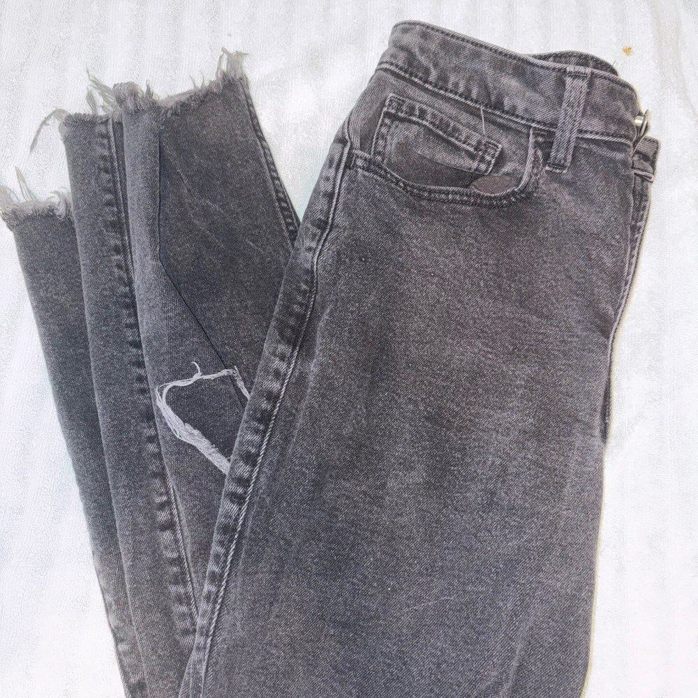 Distressed High-Rise Black Washed Jeans